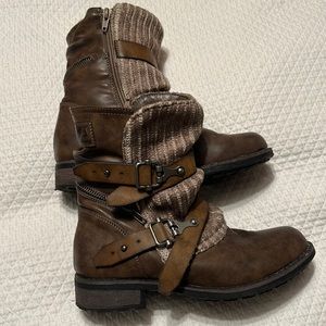 MukLuks Boots